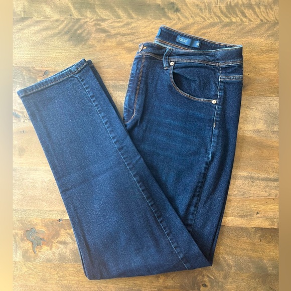 J.Jill High-Rise Straight Leg Jean - Picture 2 of 3